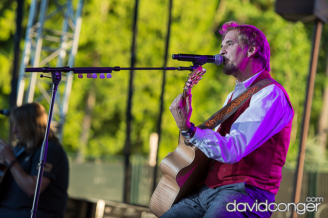 Kenny Loggins