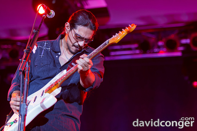 Los Lonely Boys