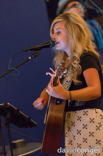 Cassie Correlle
